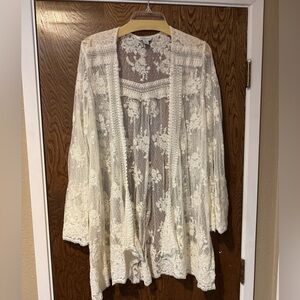 Sundance Ivory Lace Topper